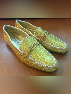 Escada Croc Embossed Patent Leather Loafers Gold 8.5B Italy EE Logo
